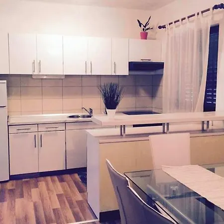 By The Sea Zrnovska Banja, Korcula - 3154 *