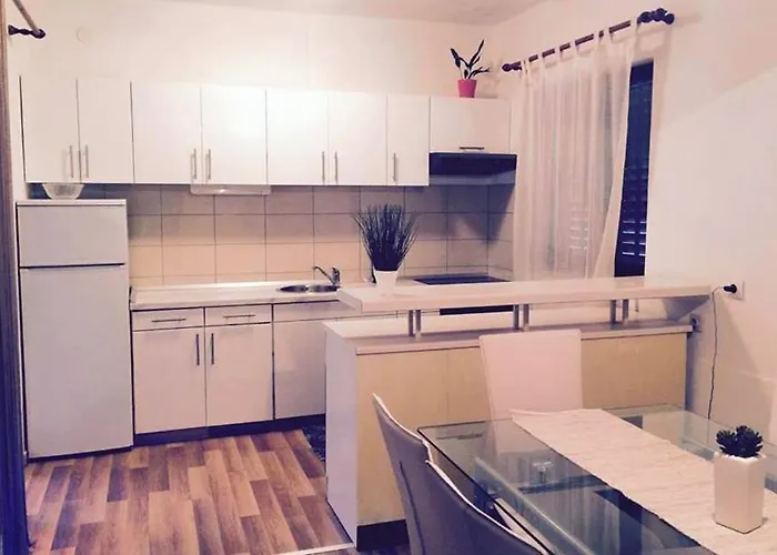 By The Sea Zrnovska Banja, Korcula - 3154 *